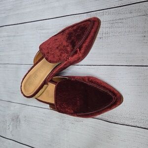 Maroon Mules -- Sz 7.5